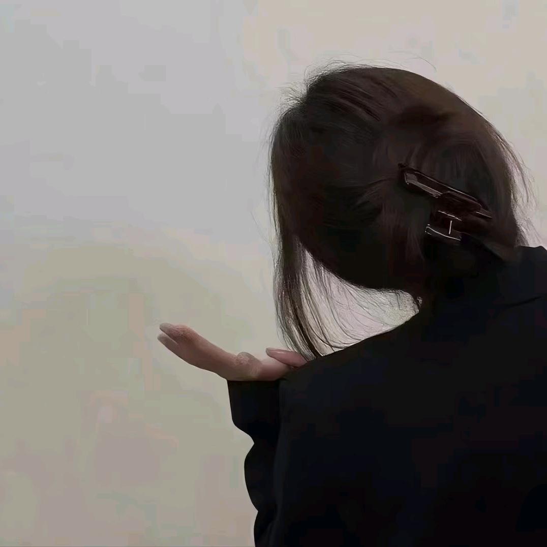 荣  🎀
