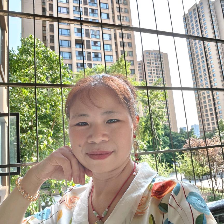 佈依山歌妹