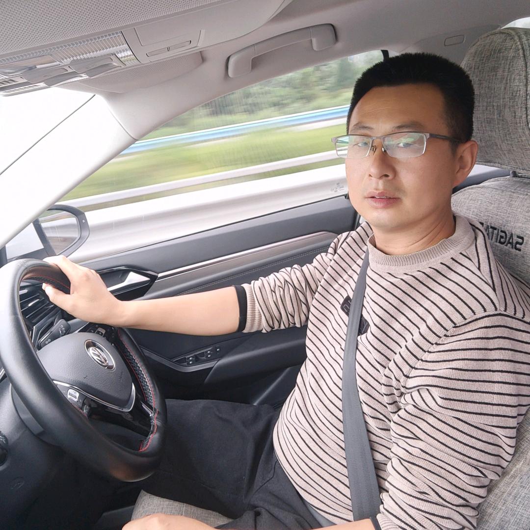 春光建筑工程队