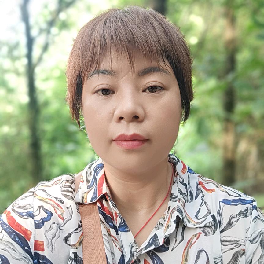 ｡･㉨･｡ﾉ♡ 一丝微笑｡･㉨･｡