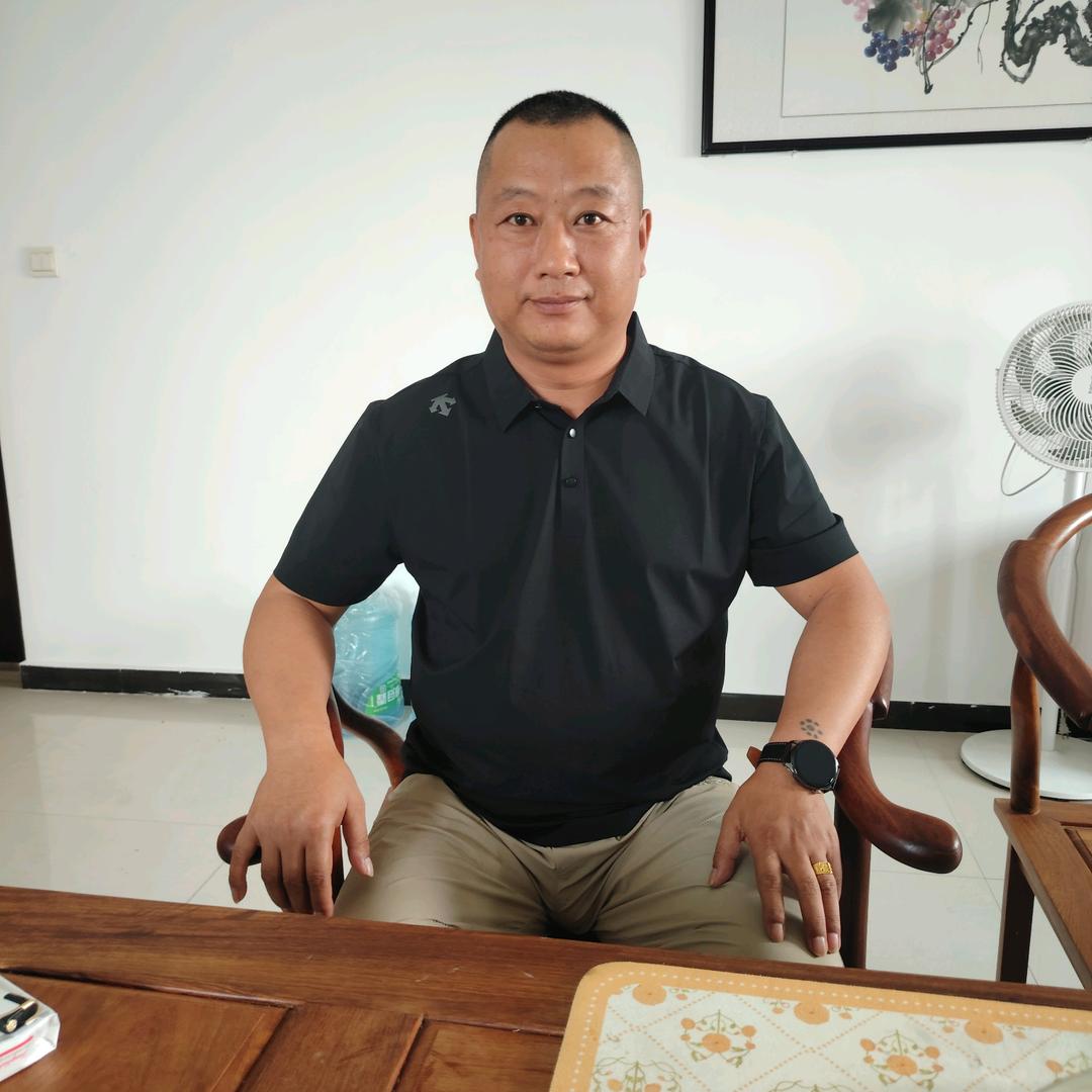 骑着毛驴上北京。