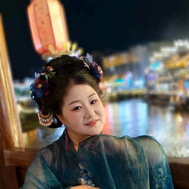 半醉半醒半浮生