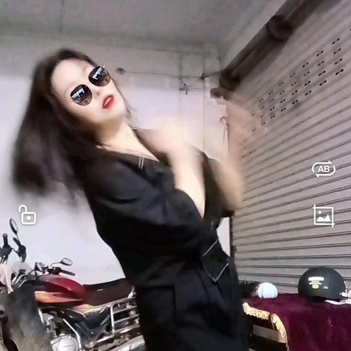 （四季桃李，永远芬香）
