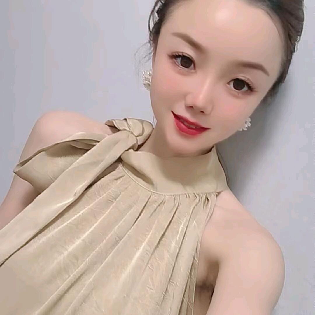 罗小莎