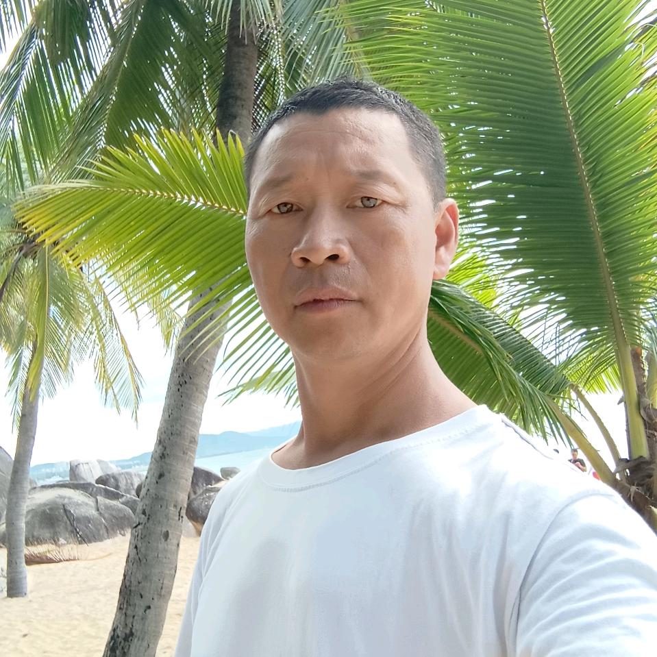 种西瓜，蔬菜，电焊，钢构大棚，沙石机安装