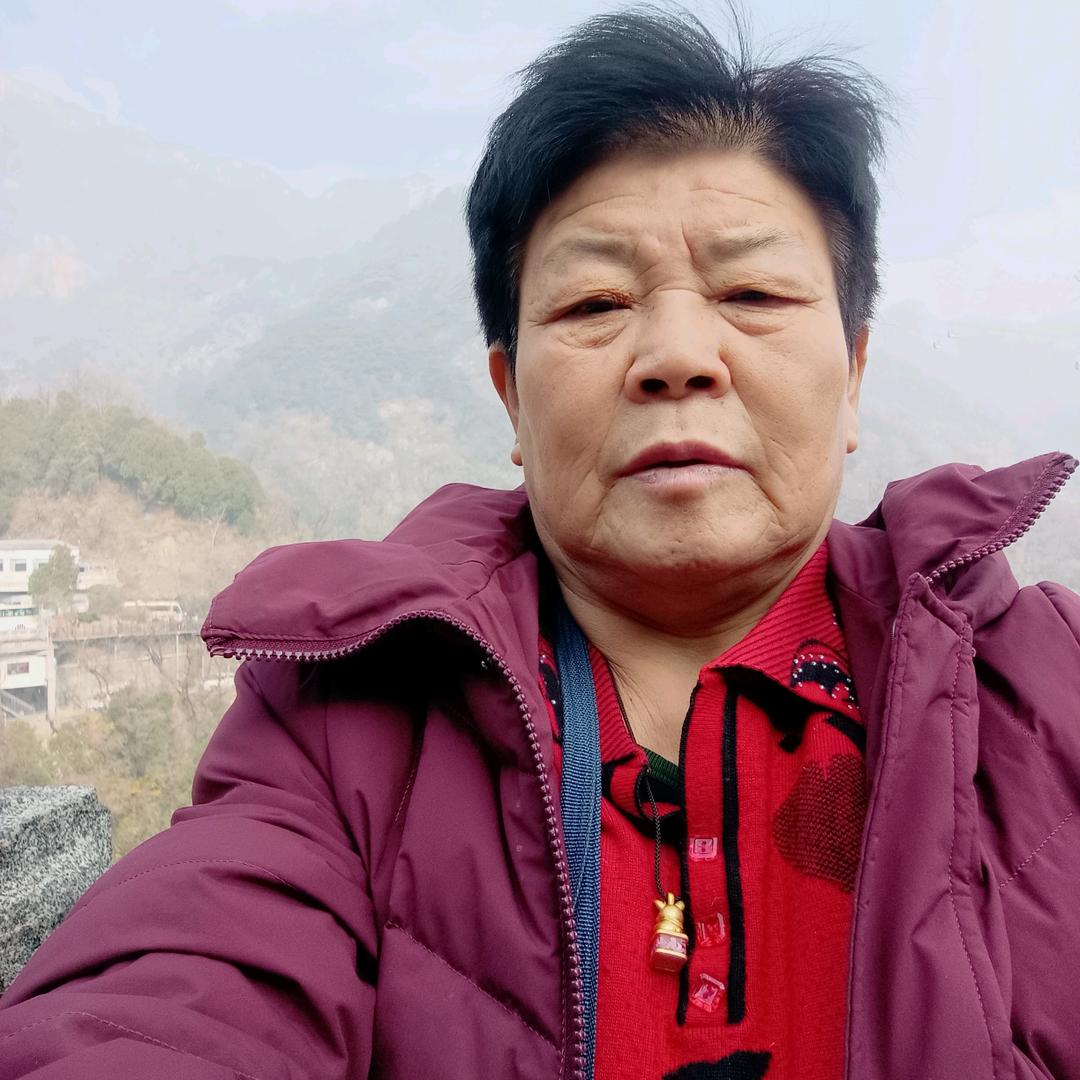 阿玲（每天早上9：10）