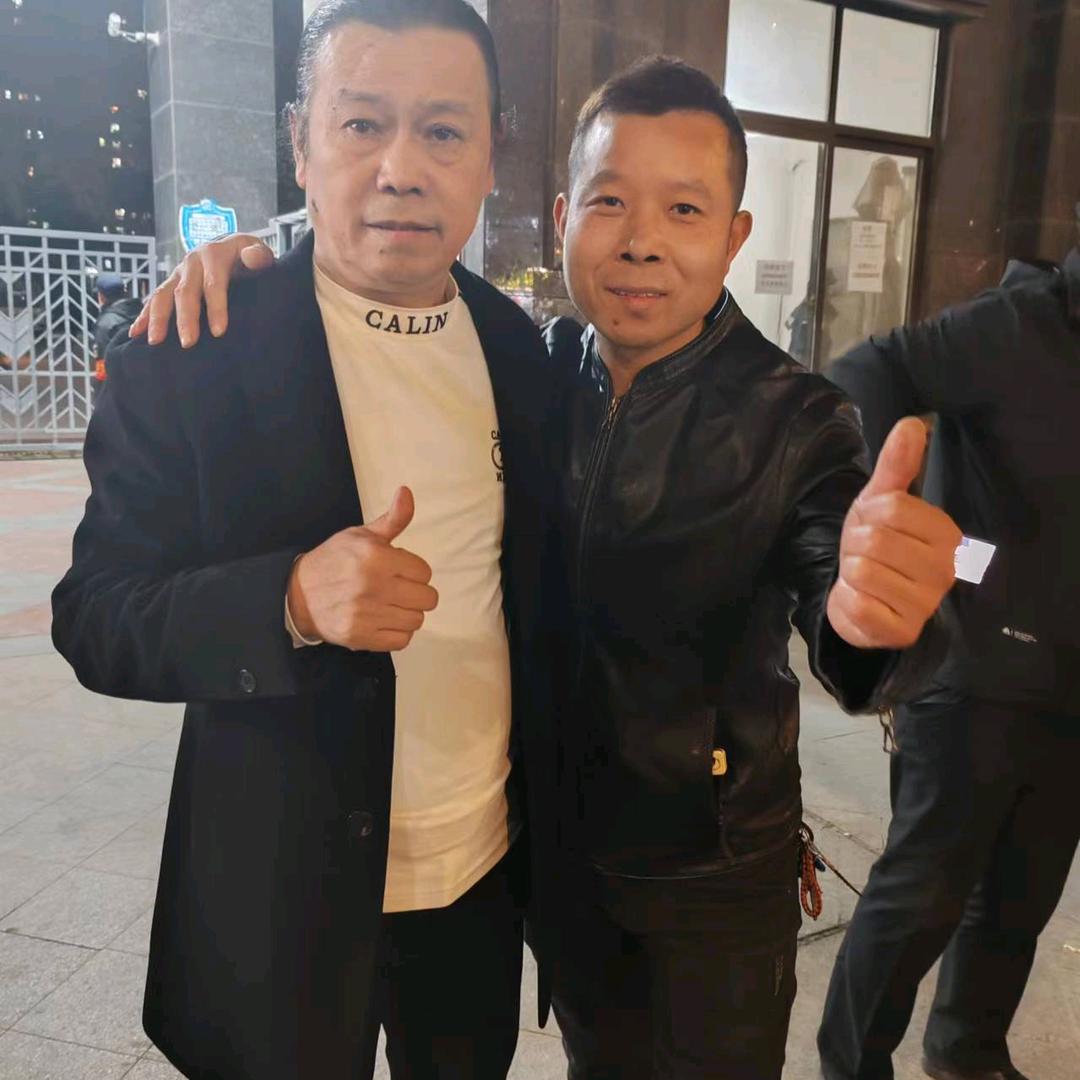 胡龙飞演艺传媒