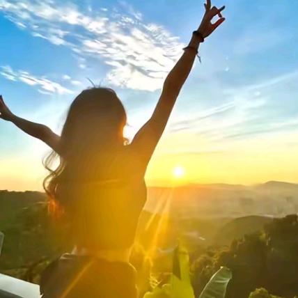 像夏花一样灿烂💫