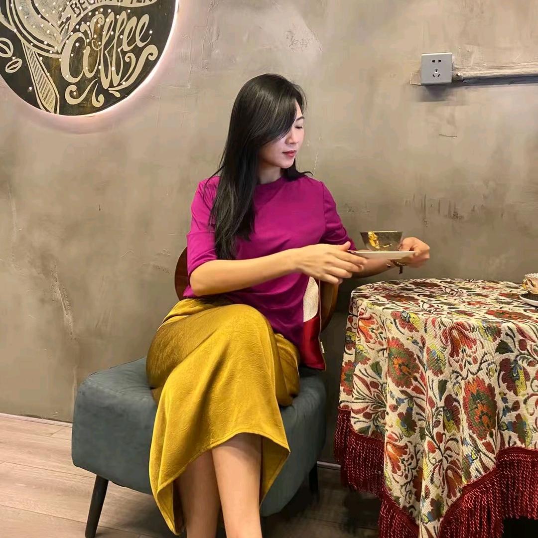 @小众行业老板娘🌹