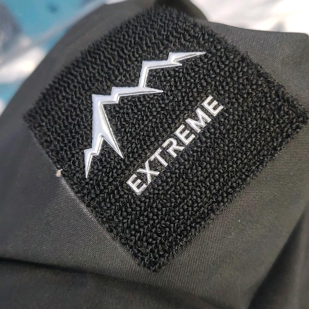 专业户外冲锋衣棉服工厂店