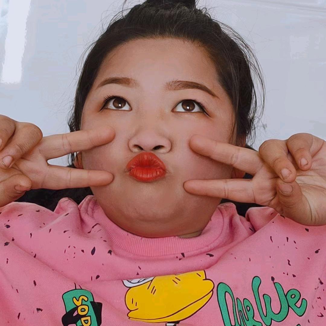 187斤的小娜（已瘦50斤）