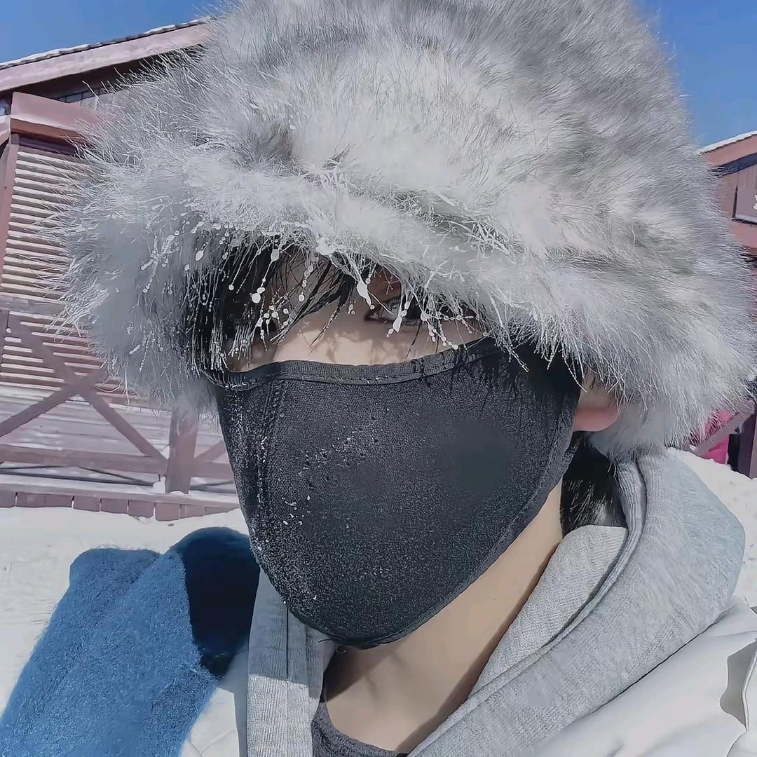 爱睡觉的鱼.