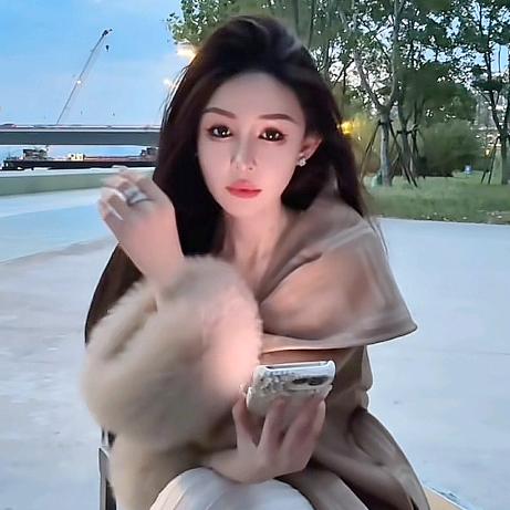 余潇潇甄选衣柜