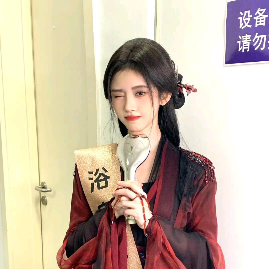 ZHIYIQING头像