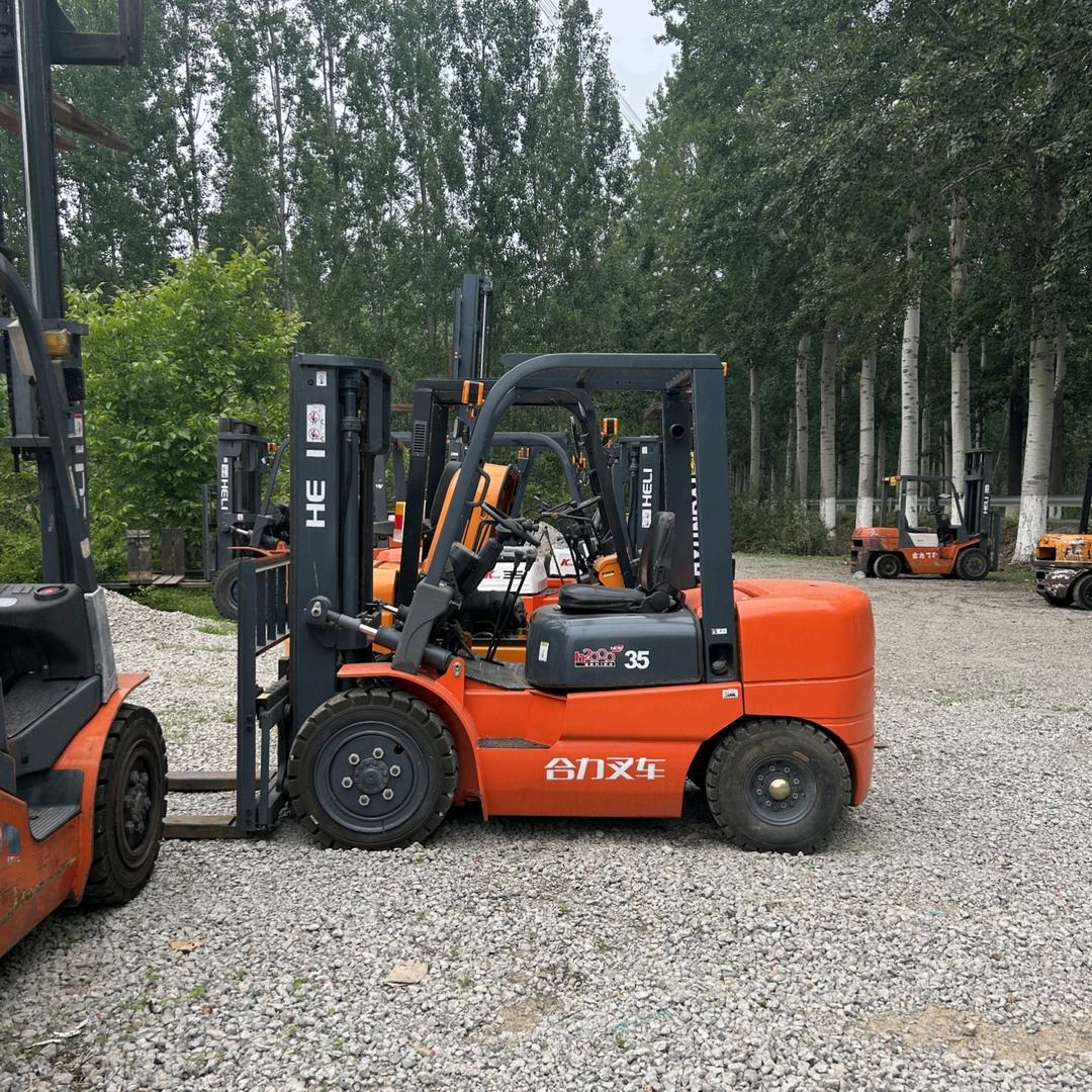 韩小妹二手叉车