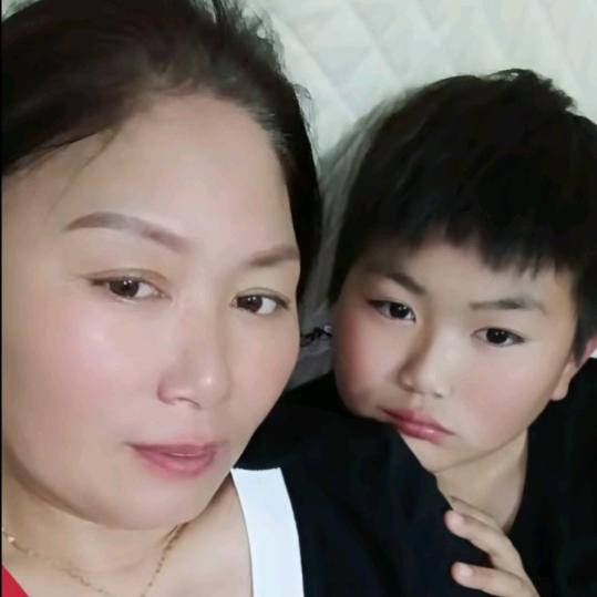 两个儿子妈妈要努力
