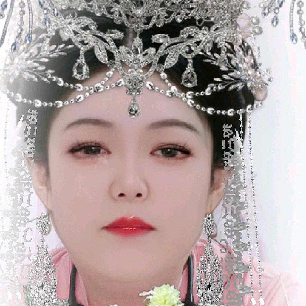 一笑倾欣
