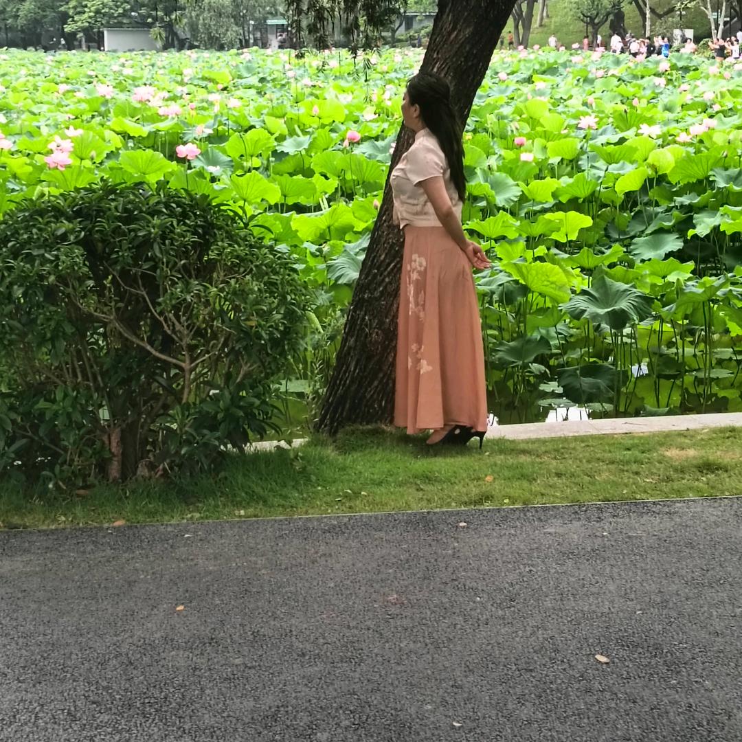 银儿首播百货下午3点50