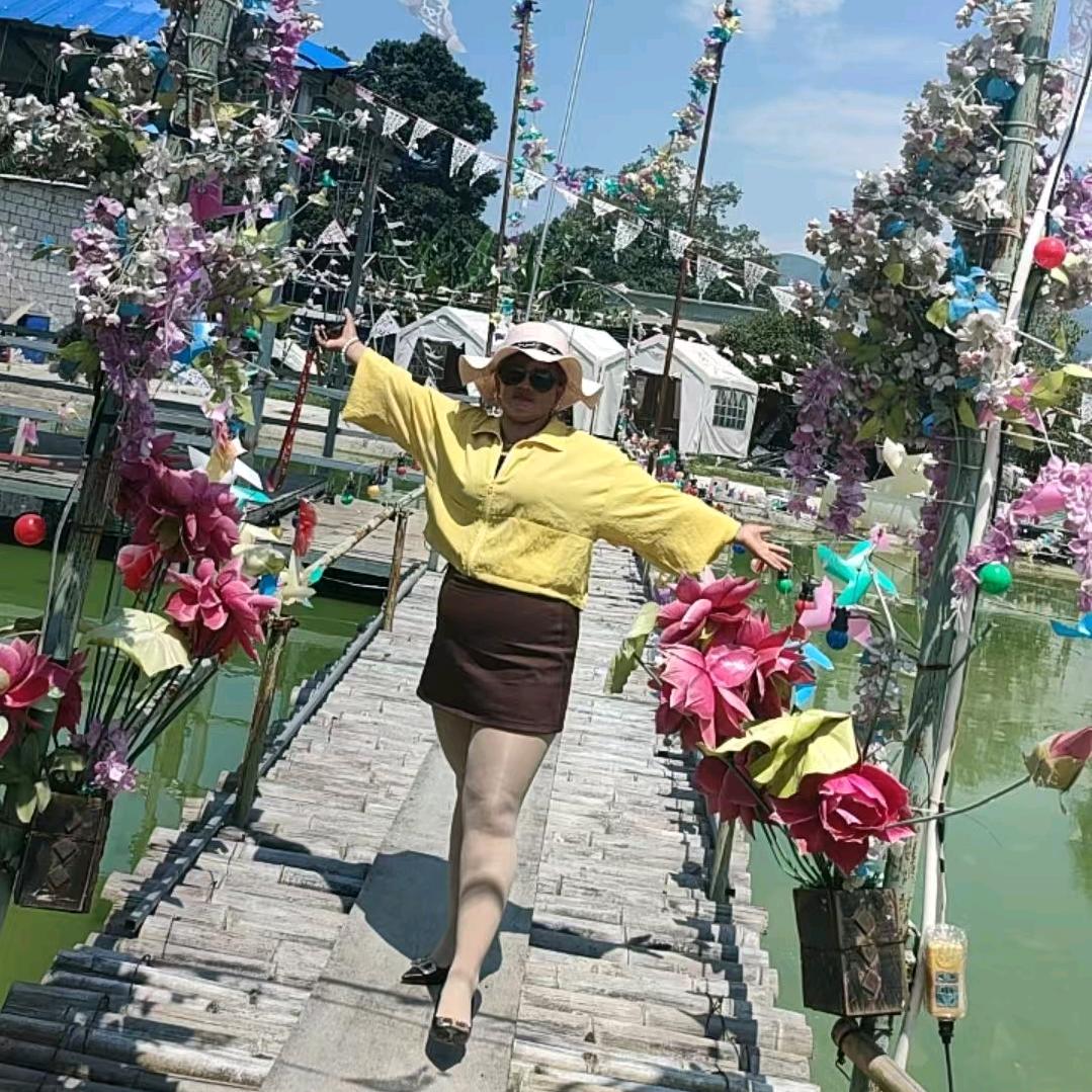 潇洒姑娘