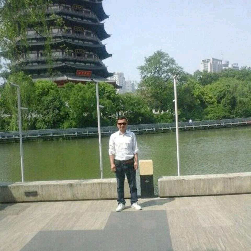 月光剪影
