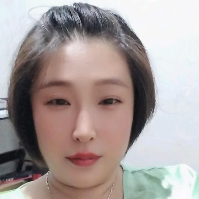 平凡的走着