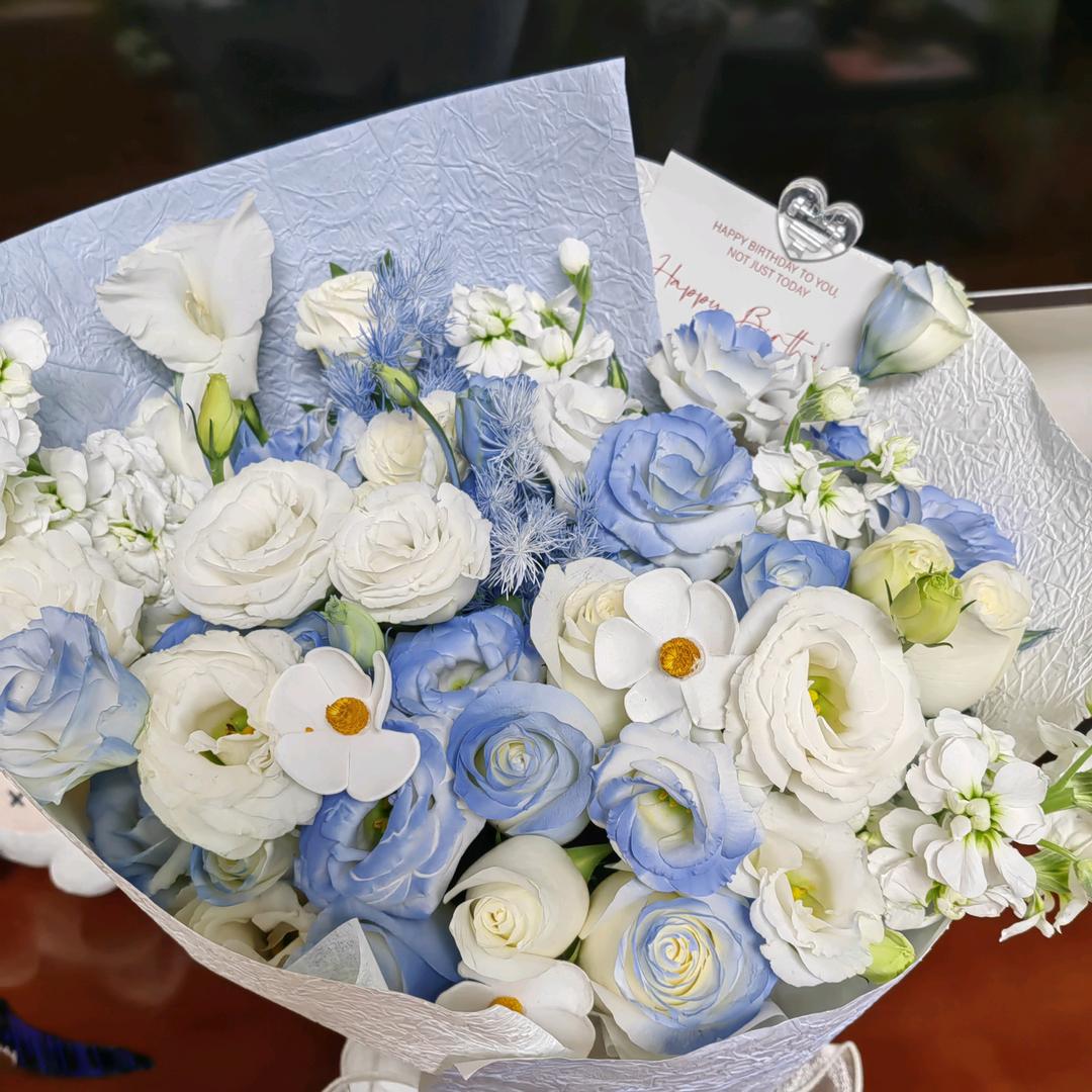 梁间（星芋啵啵）