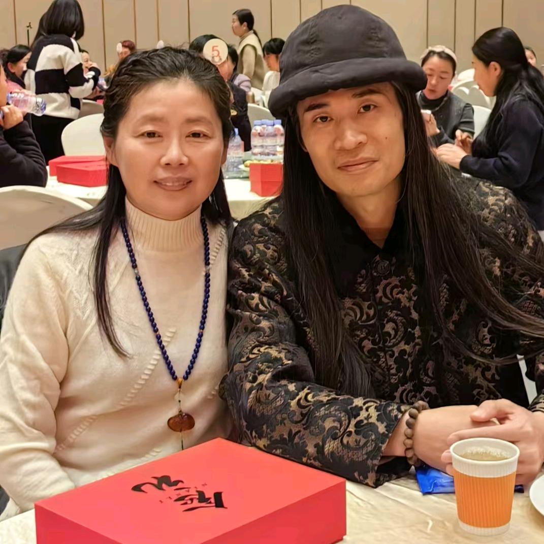 觉者无名分公司_智慧姐