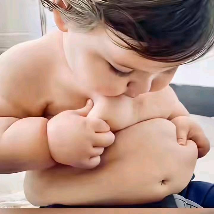 28岁花季少女被十八个壮汉欺负