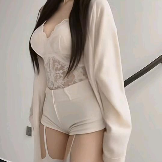 捌月