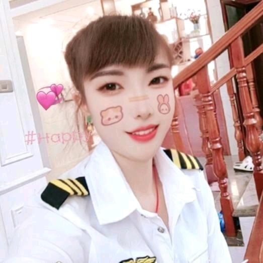 爱笑的女孩