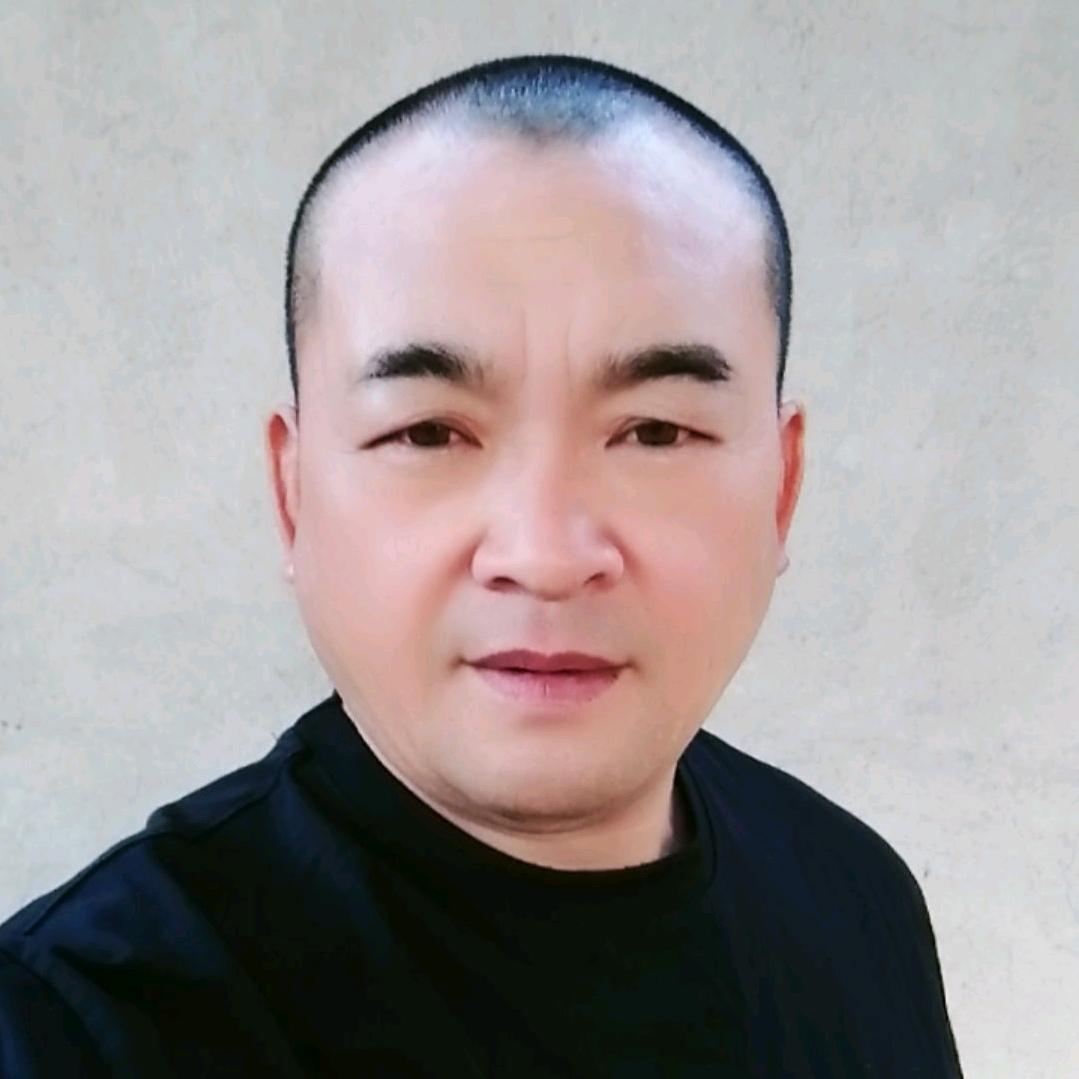 爱唱歌，爱钓鱼，爱生活的大叔😀