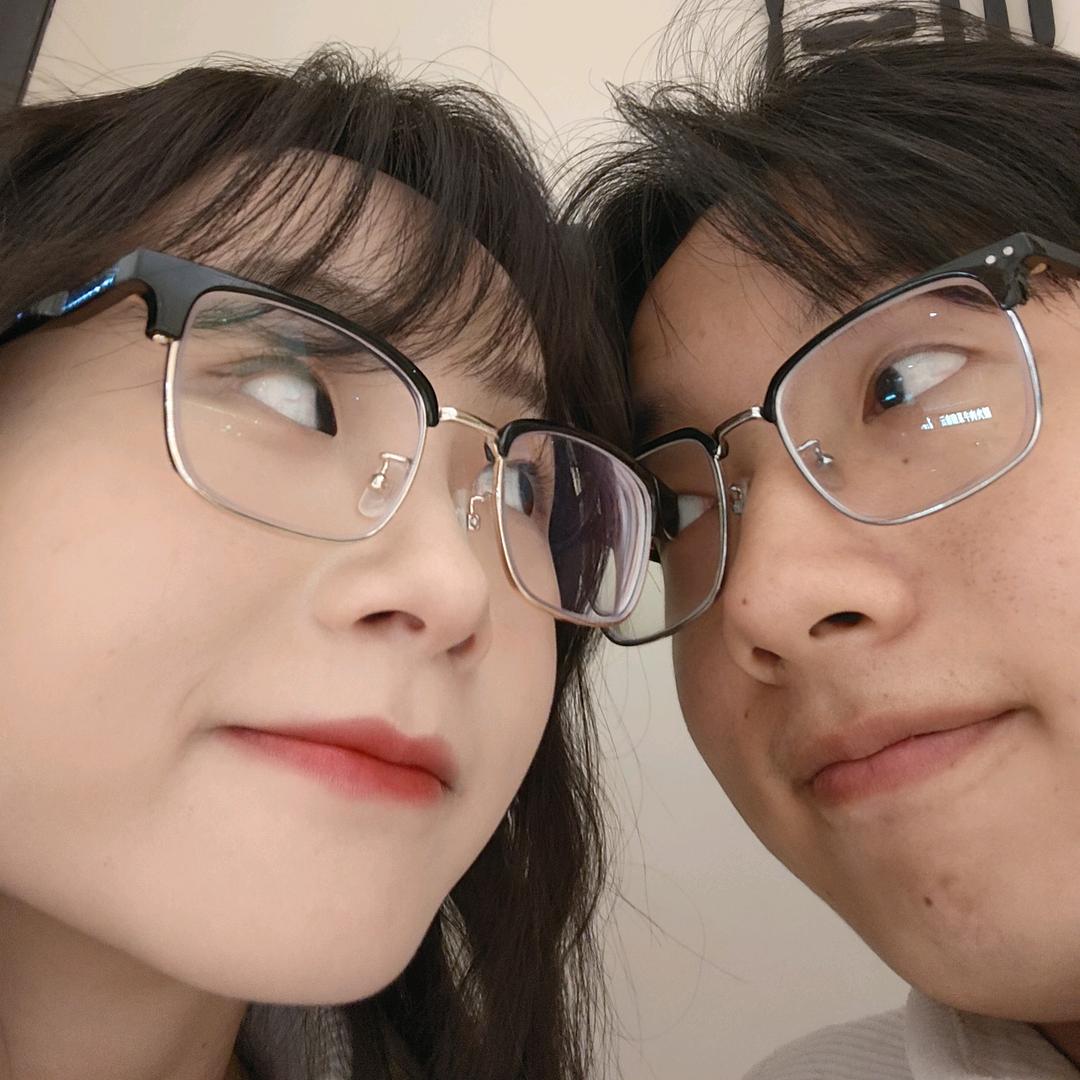 小亮洁洁