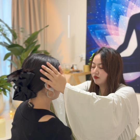 乌鲁木齐心理疗愈师Ella