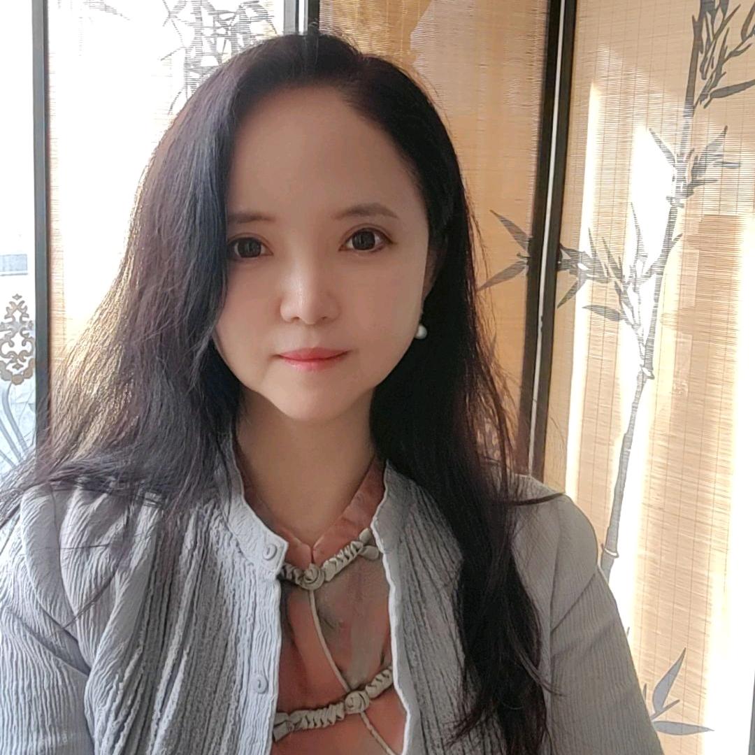 赵若珺