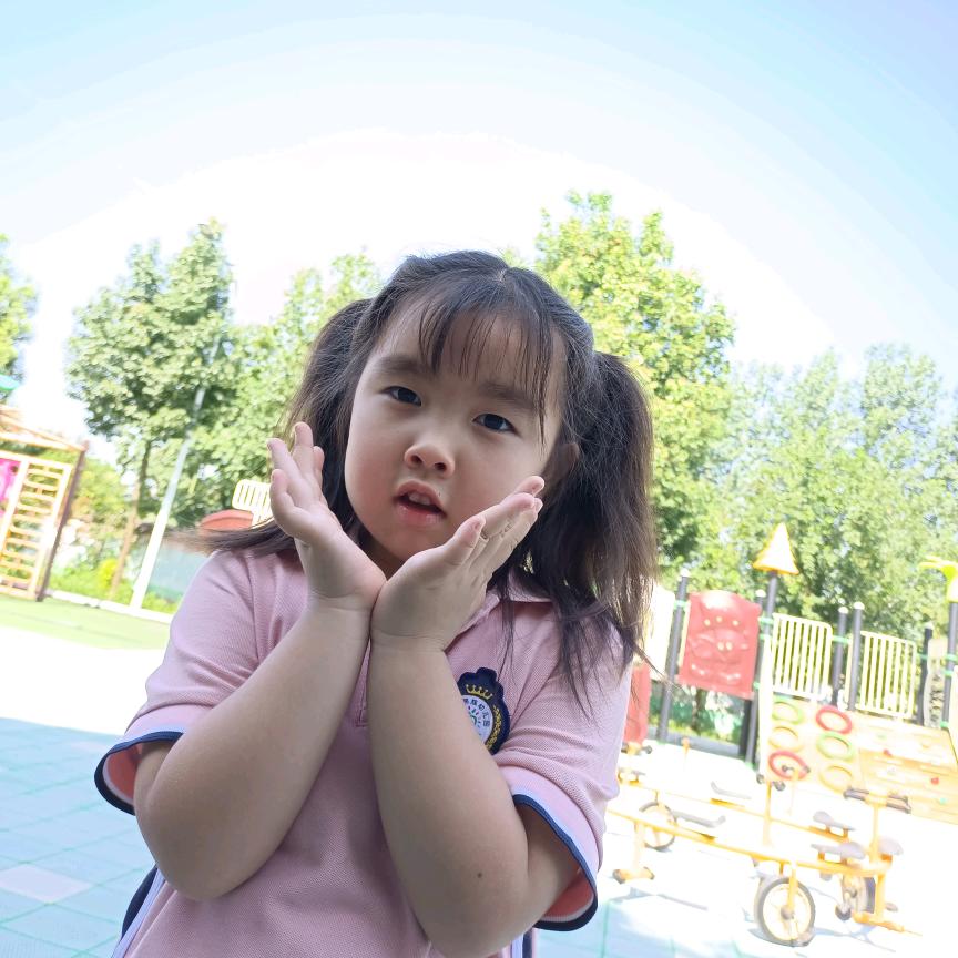 小小姑娘
