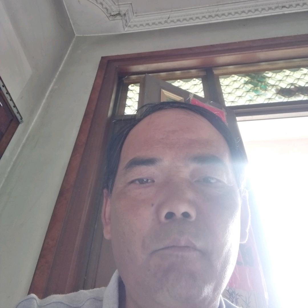 吴昌成