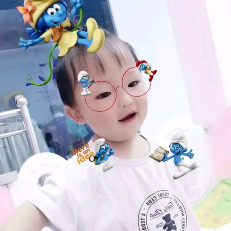 疯丫头，单亲妈妈，半颗糖甜伤