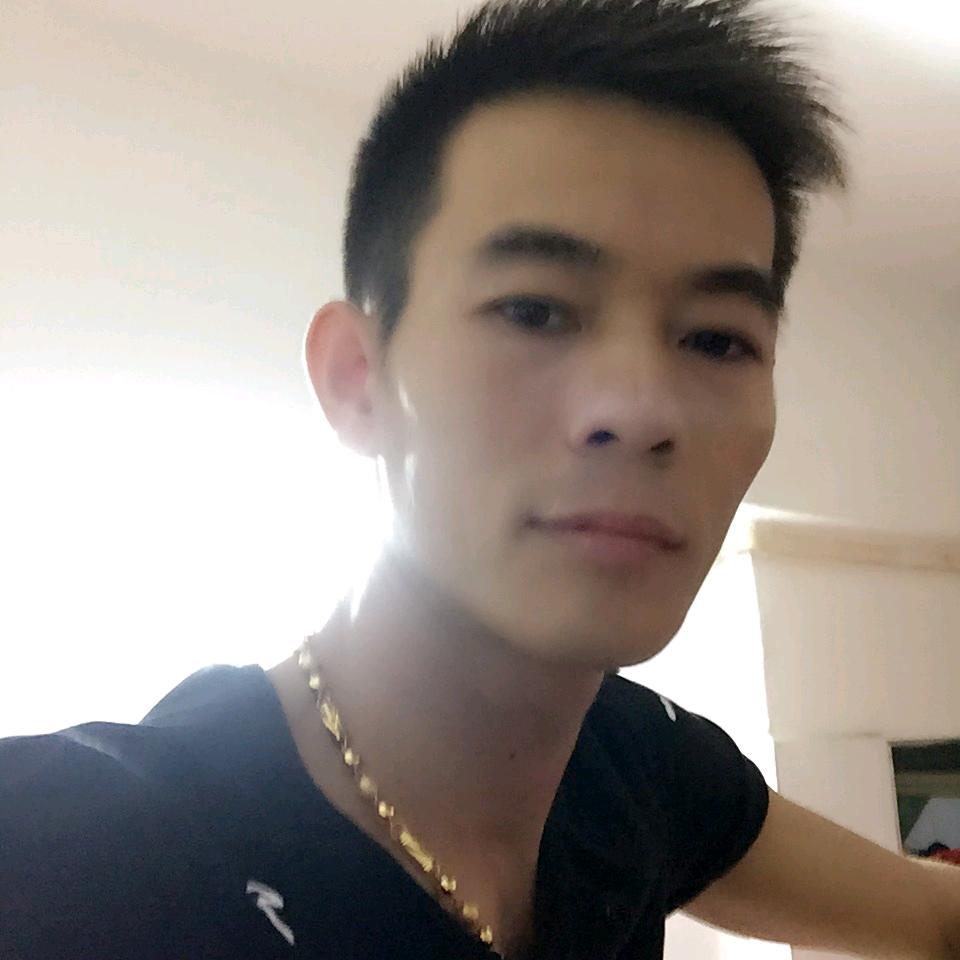 汤臣依歌
