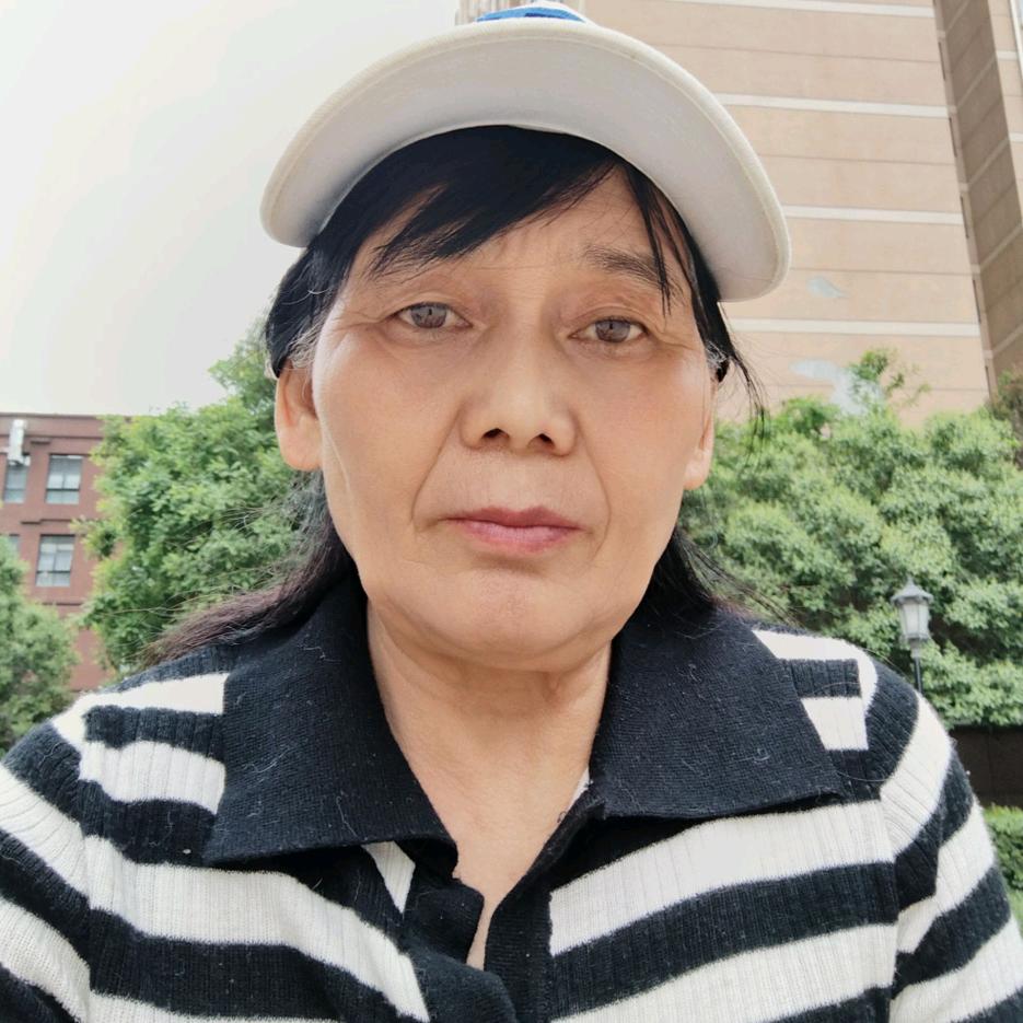小小甜心（早上8：20直播）