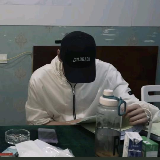 阿贝贝