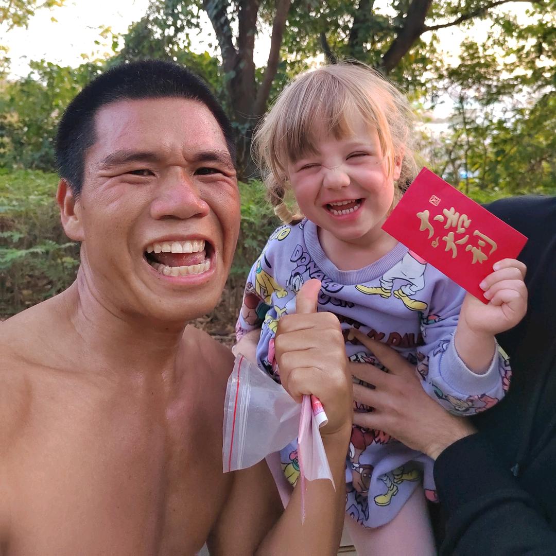 伍新阳最爱中国🇨🇳深圳市马拉松比赛