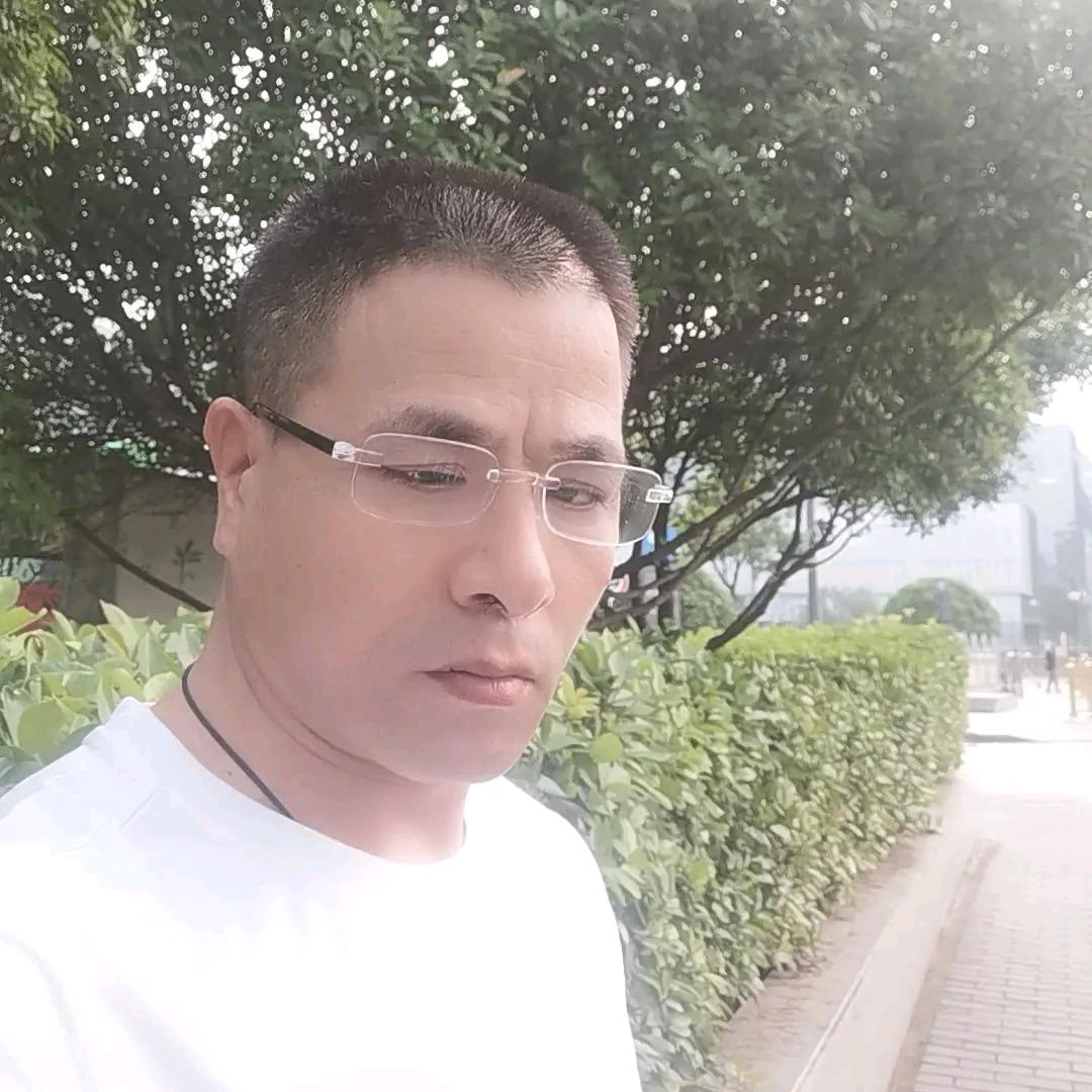 《李哥》