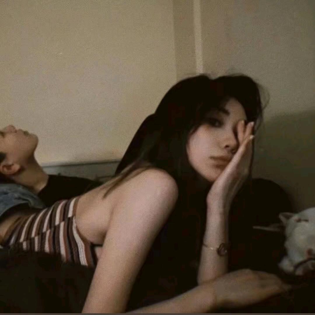是小月吖|ω・）