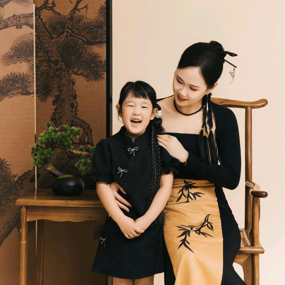 李嘻嘻和她的麻麻