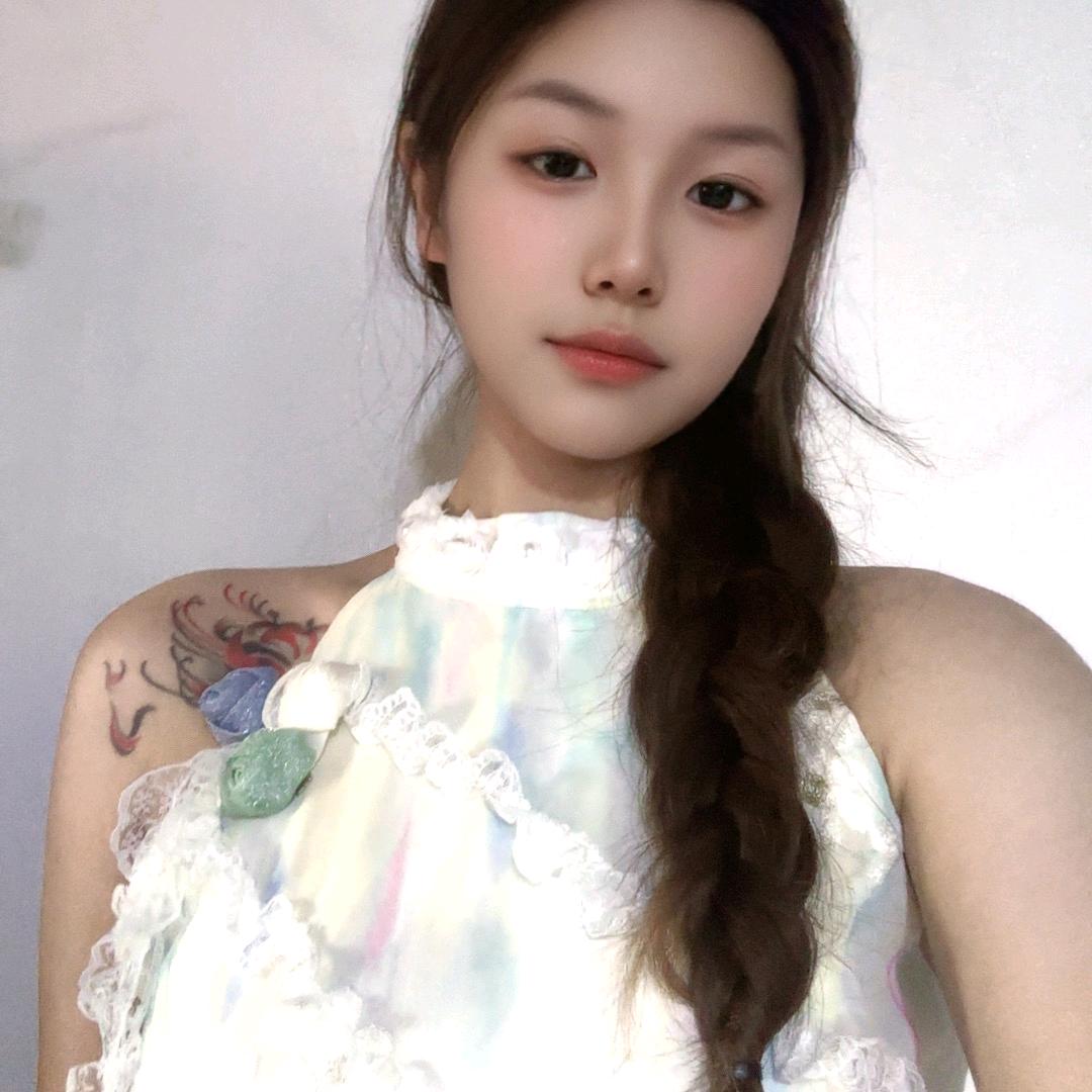 橱窗里的草莓酱