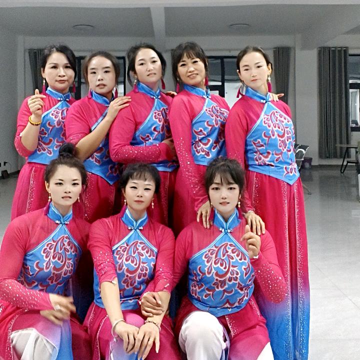 青春鼓舞团…晓