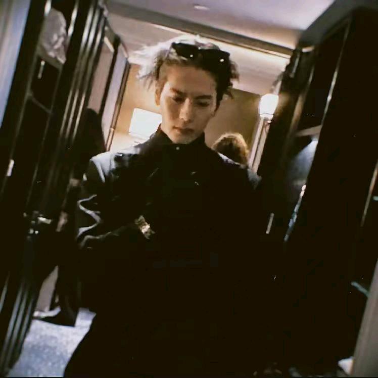 放屁如同风铃般优雅的美男子