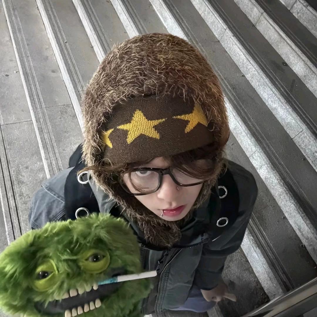 梅穿库子爱撒娇