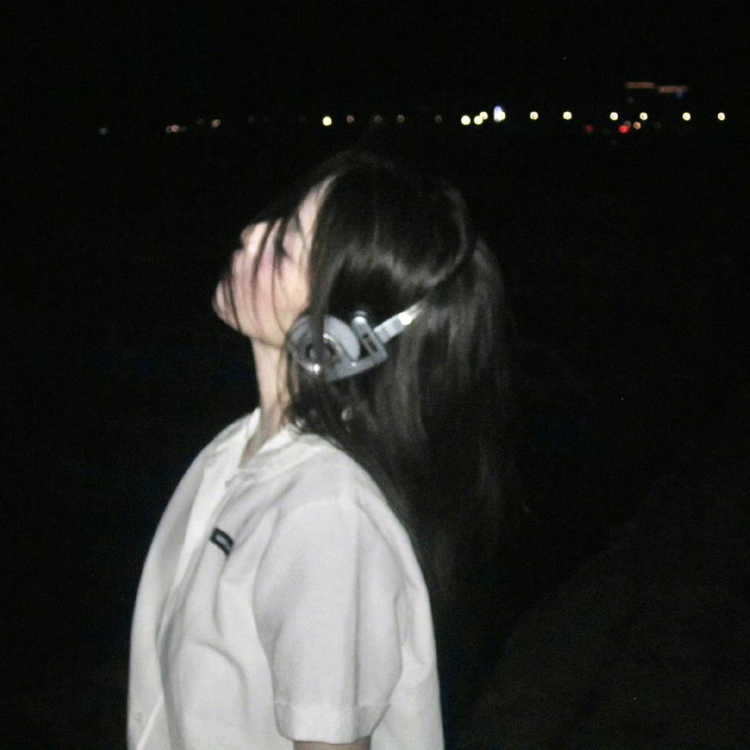 迷鹿了芽