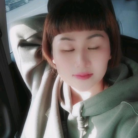 李玲